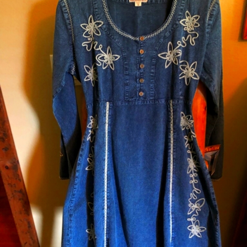 Embroidered Denim Dress.  NWT. Scully. Lace Back.  S,M,L,Xl, 2Xl. Western.